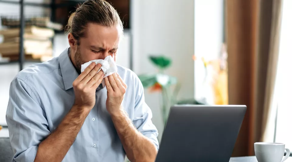 Man burn-out geraakt door coronacrisis